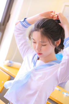 大奉打更人插花弄玉成语意思